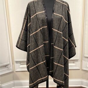 TROUVÉ Gray Windowpane Wool Blend Poncho Wrap – One Size OS Cape Cardigan